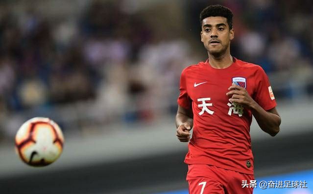 李玮锋天津泰达集锦,李伟峰谈天津足球