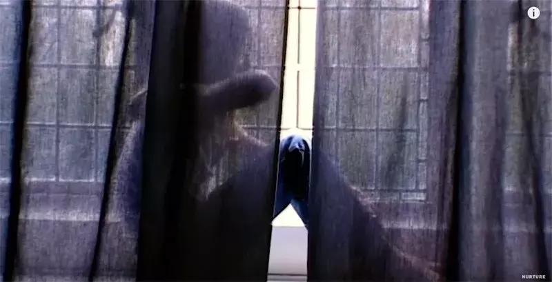 没有大人管的小孩子,没有大人管的孩子