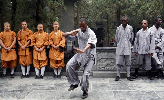 非洲人体格健硕，为何没有创造出“优秀文明”，反而长期被人奴役