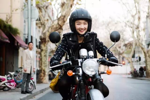 周冬雨出道前家庭条件,周冬雨成名之作电影