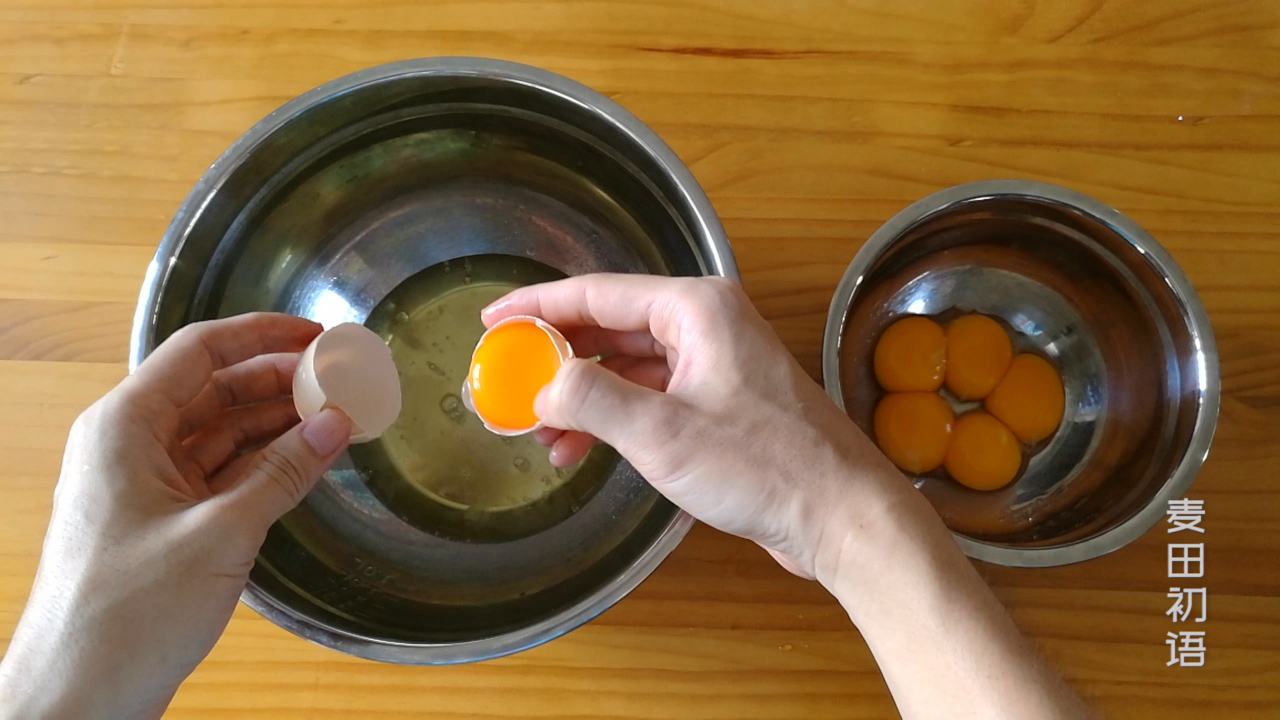 古早蛋糕蓬松软嫩不塌陷操作简单,8寸戚风模具古早味蛋糕做法