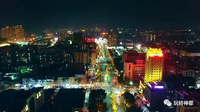 亮化工程让城市灯火通明,新兴县夜景图片