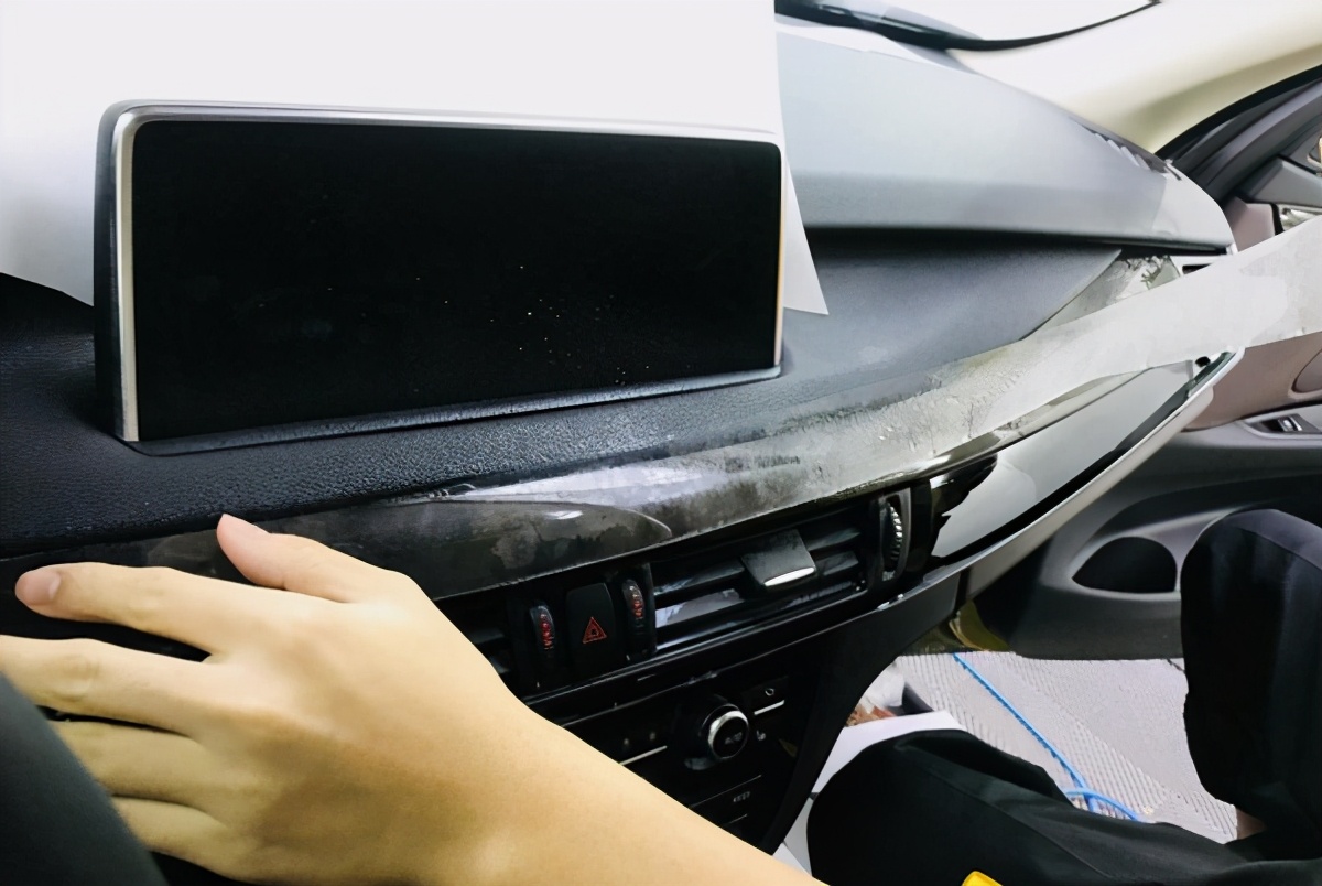 内饰保护膜,内饰保护膜贴与没贴