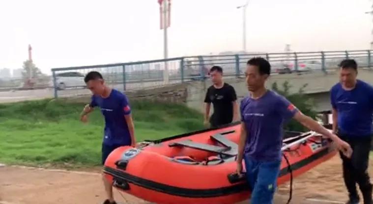 不会游泳落水怎么办,不会游泳意外落水