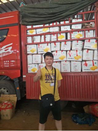 云南老板用一亩田豆牛代卖,帮800户农民将农产品卖到全国