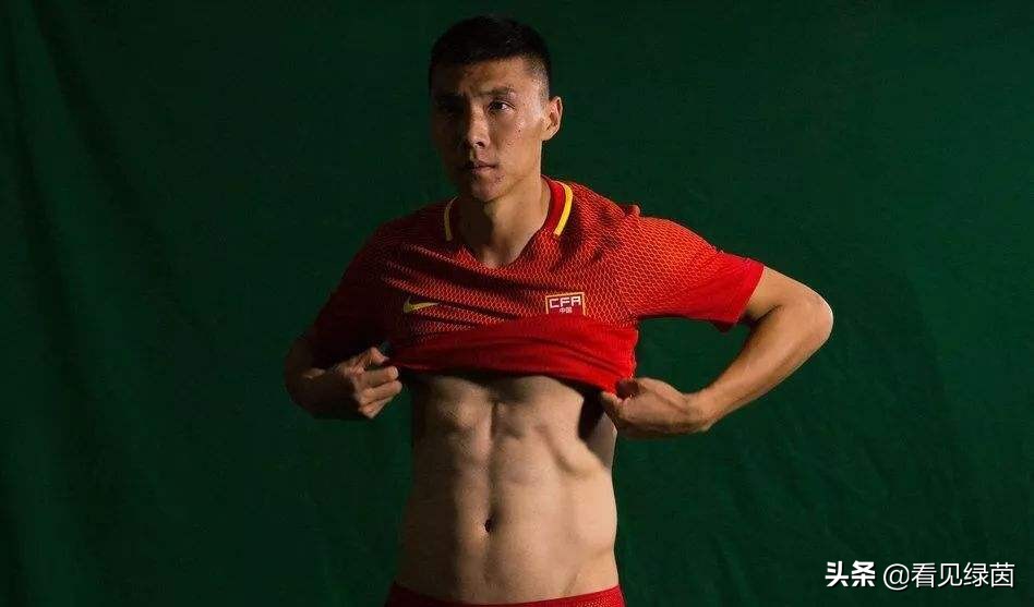 范志毅评价国足球员身材,2002年国足的身材