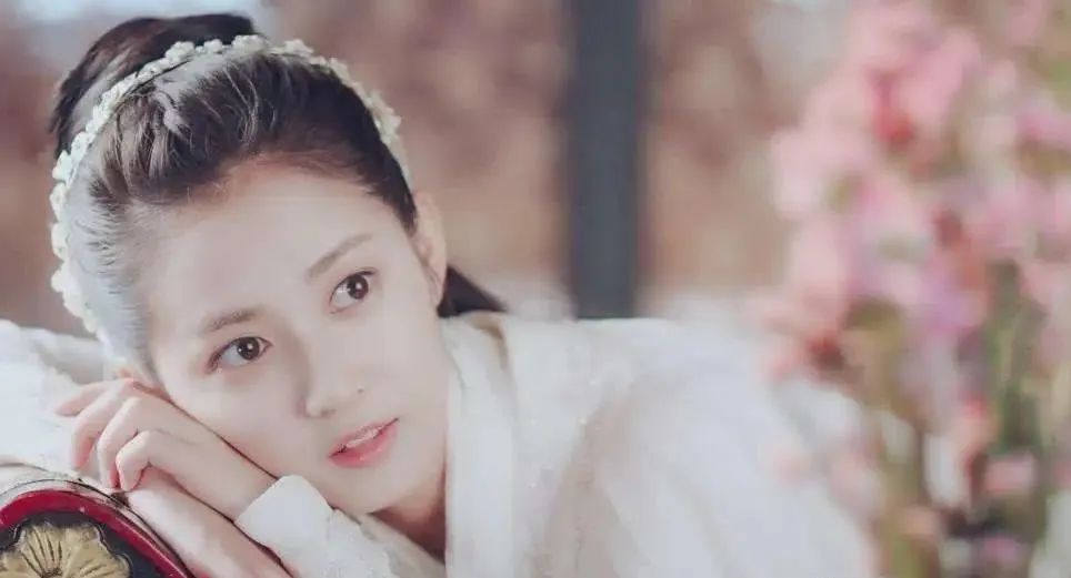 欧阳娜娜罗云熙陈飞宇豆瓣,罗云熙白鹿长月烬明豆瓣评分