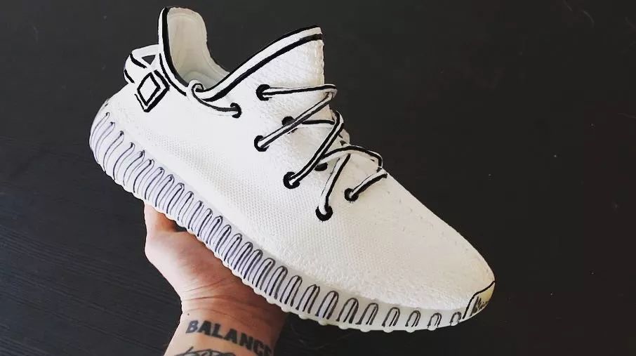 当初忍痛买的万元球鞋，被你们说拆就拆，你有想过我的感受吗？