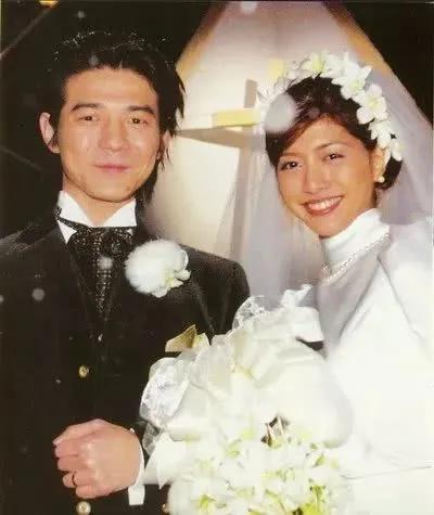 他是世纪美少年，她帅到掰弯无数小姐姐，相恋10年不婚的神仙眷侣