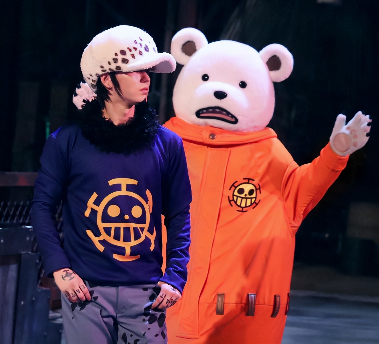 cos海贼王路飞草帽,cos海贼王的女帝和路飞