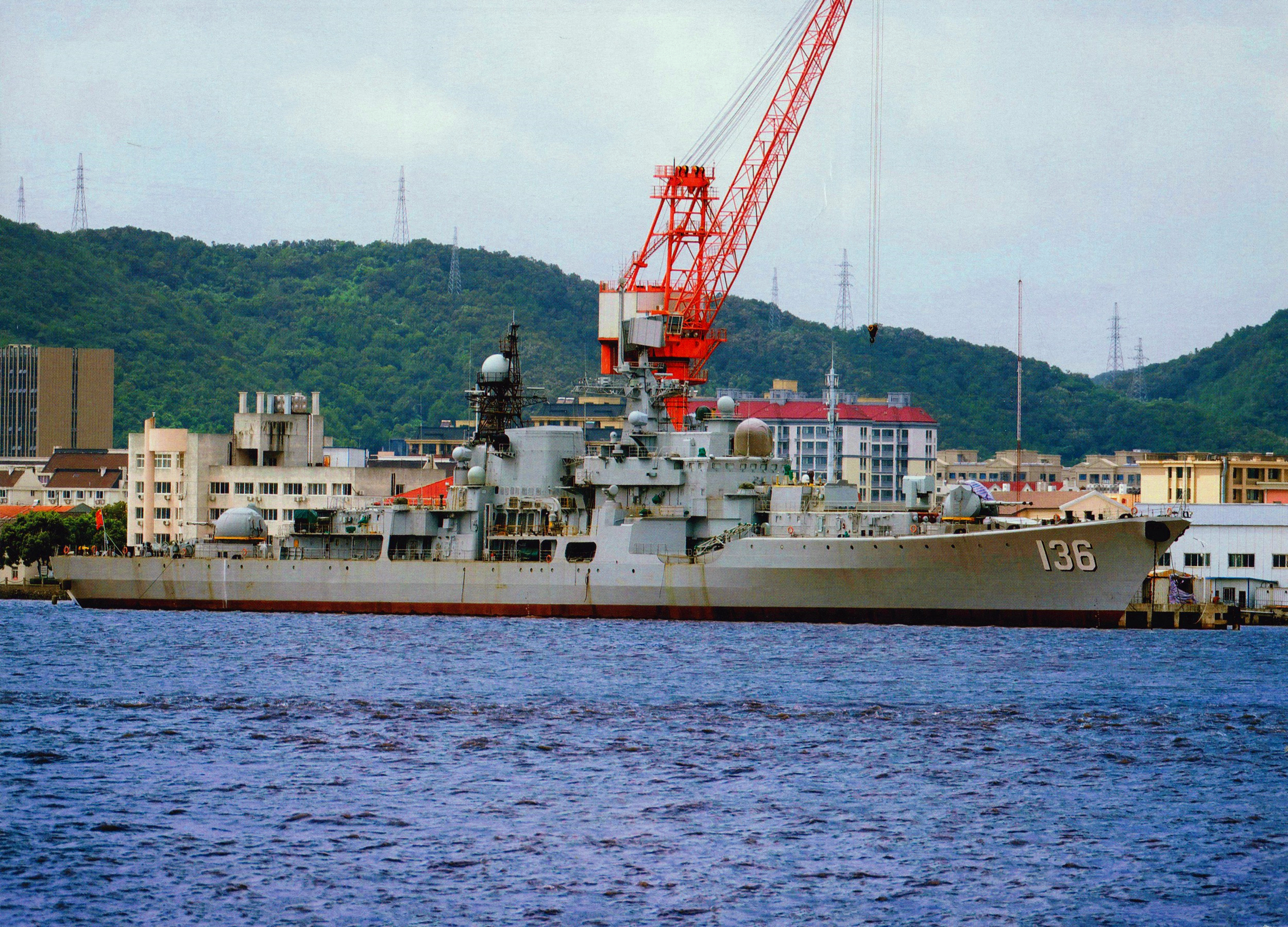 中俄造巡洋舰055,俄罗斯无畏级巡洋舰改装