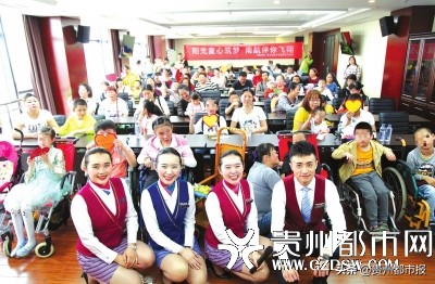 脑瘫患儿圆梦,脑瘫儿童爱心公益活动