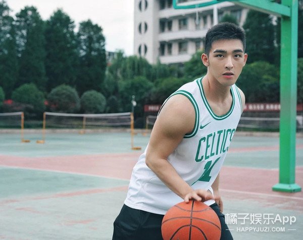 timez偶像万万岁mama颁奖典礼,偶像万万岁timez组合成员怎么样了