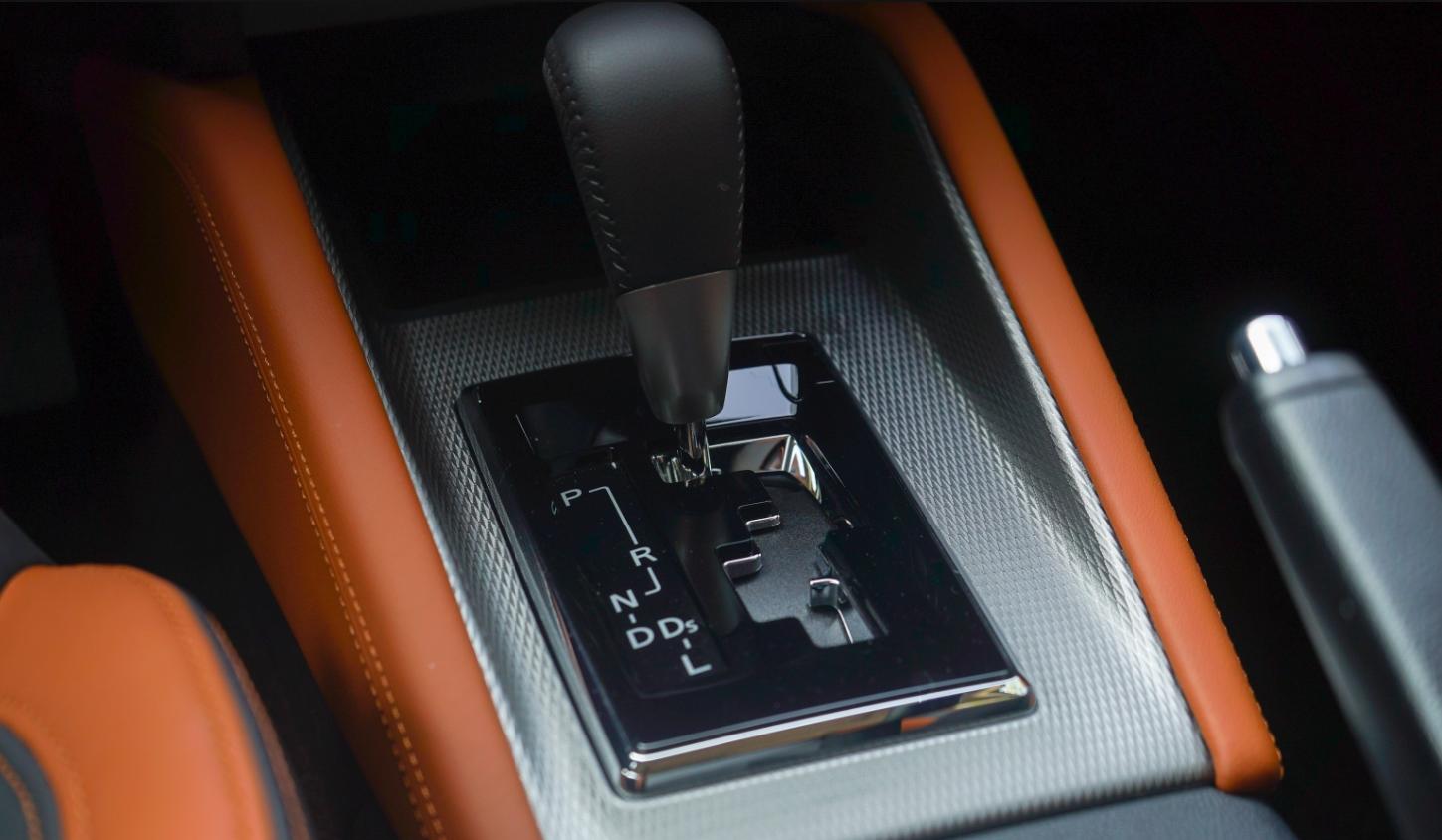 劲炫动力配置,劲炫1.6和2.0哪个省油