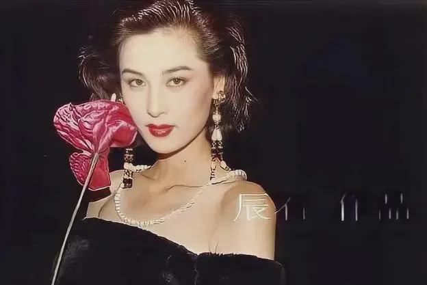 盘点1973-2021历年港姐冠军颜值,香港港姐审美降级