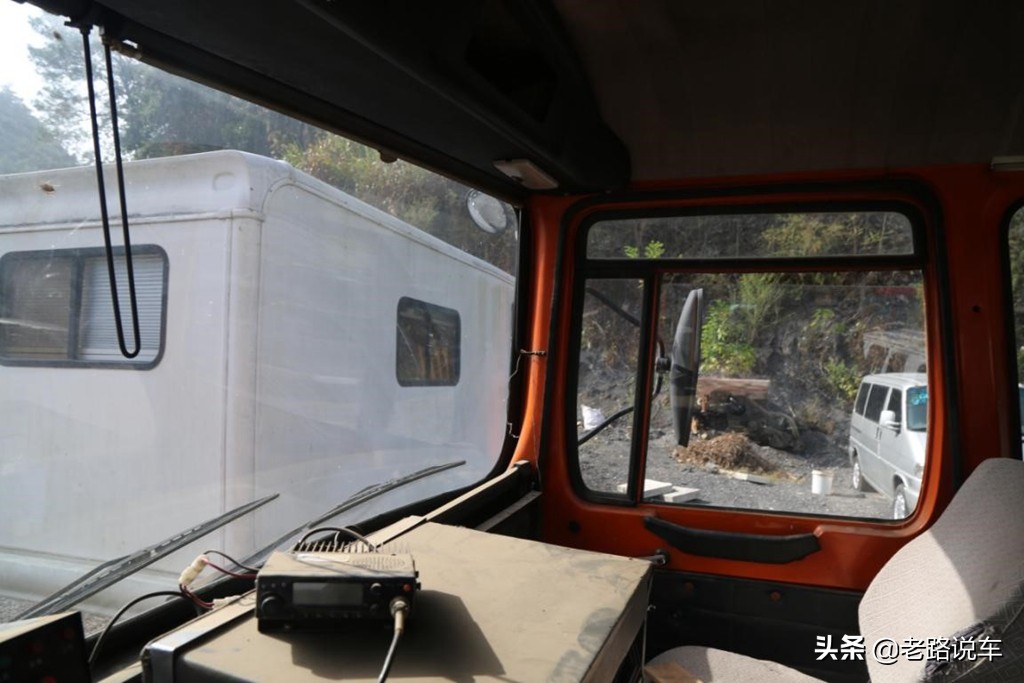 绗竴浠ｉ粍娌砵n162閲嶅瀷鍗¤溅,榛勬渤jn3261鍏搧涓ょ敤鍗¤溅