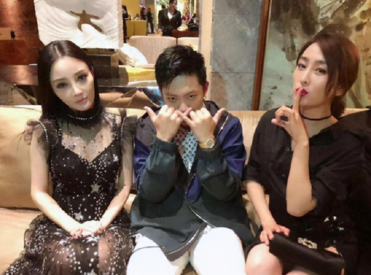 李小璐的快乐生活,李小璐离婚后越来越不羁