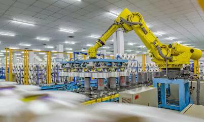 苏州首富*建华陈**：泥瓦匠起家直升机上下班