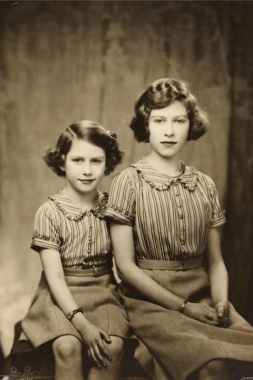 英国女王的传奇一生第一季,英国女王逗笑大家