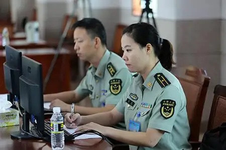 军队文职是不是六险一金,军队文职技能普通岗有六险二金吗