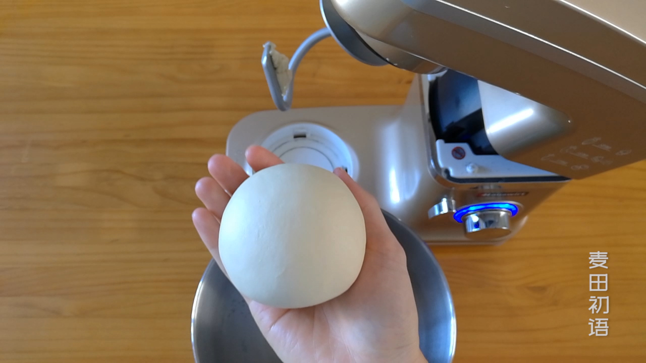 香味十足的奶香馒头，超级松软有弹性，不坑洼不缩皱的秘密都在这