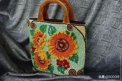 爱尔兰钩花拼出来的包包时尚大气