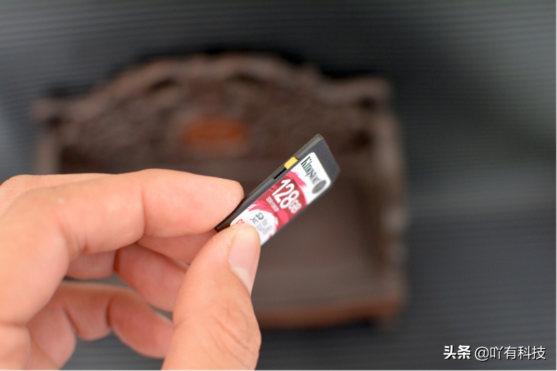 专业相机sd卡放在单反会怎么样,sd卡kingstonv30