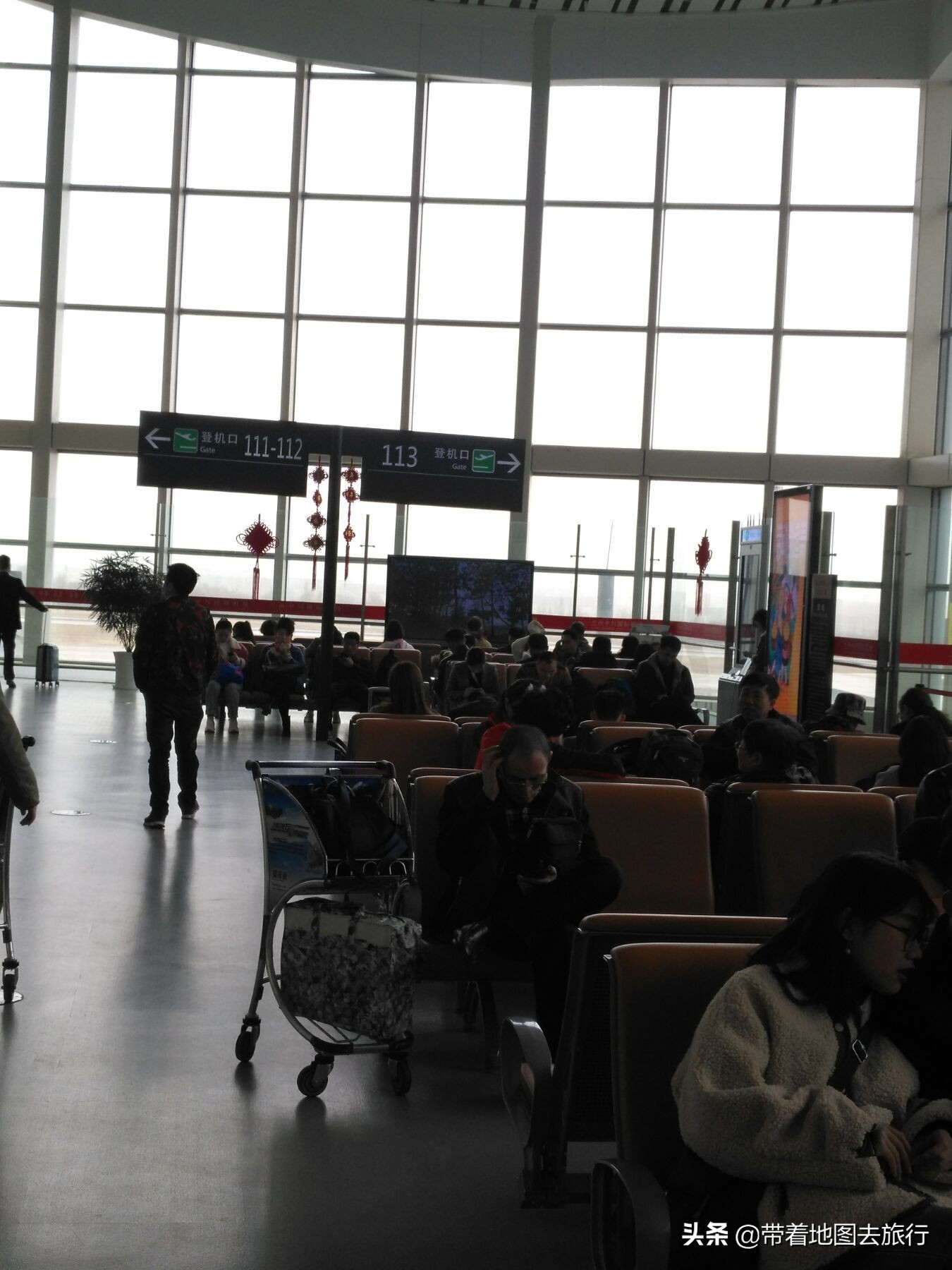 兰州中川国际机场机票,实拍兰州市新区中川国际机场