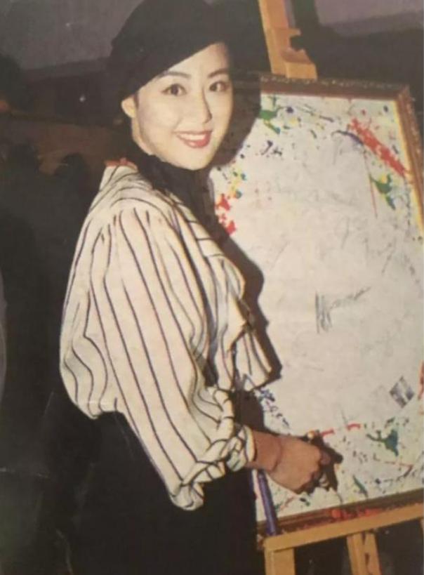 章小蕙黑白往事 (章小蕙破产后如何翻身)