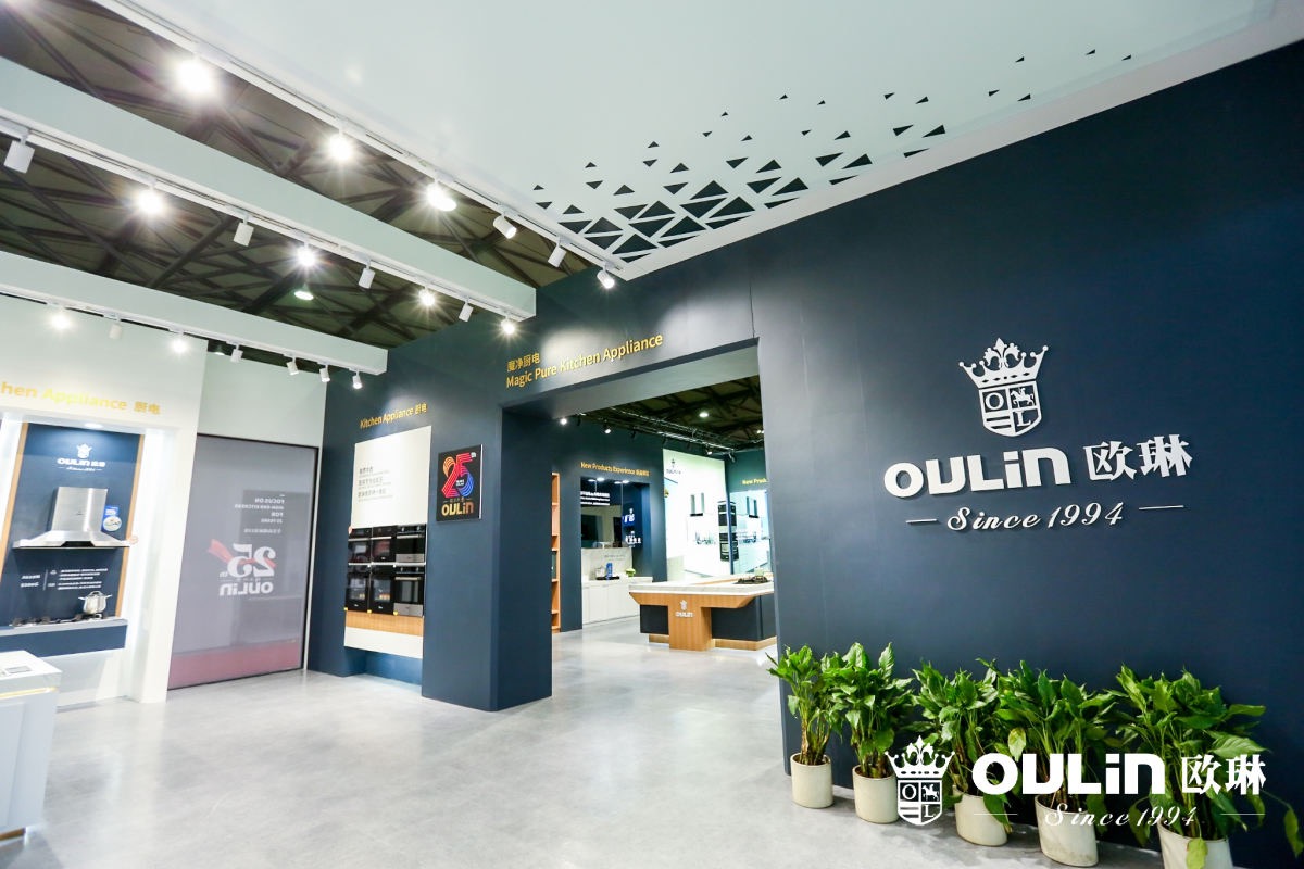 欧琳携“魔净厨房”新产品、“全能空间定制”新理念，闪耀厨卫展
