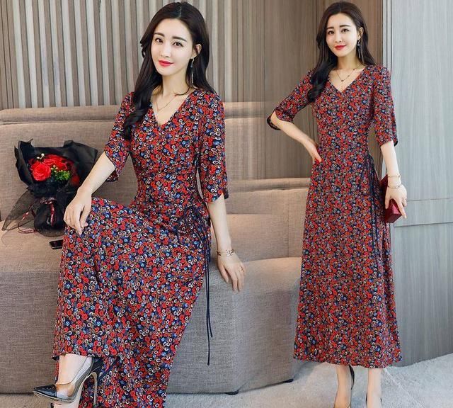 宽松气质印花连衣裙洋气时尚减龄,时尚印花长款大摆雪纺高档连衣裙