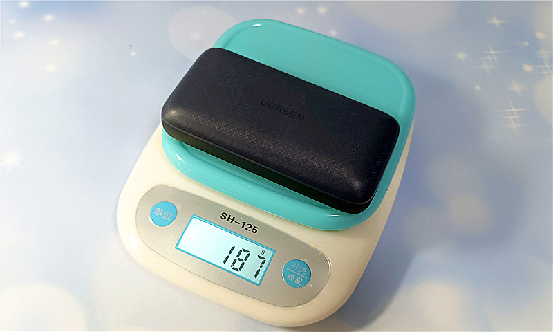 atl电芯手机电池,绿联双向快充移动电源测评