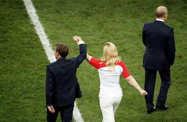 马克龙和普京的恩爱 (普京和马克龙夫妇)