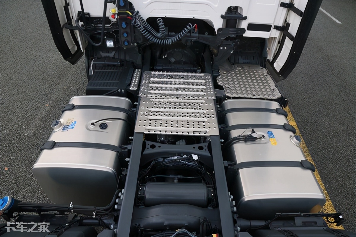 斯堪尼亚g500牵引车头多少钱,斯堪尼亚g500牵引车