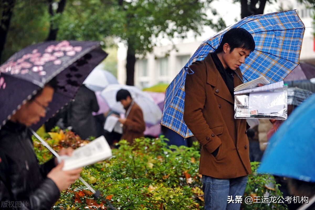 广东省考公务员职位选择,怎样知道公务员考试要考的岗位