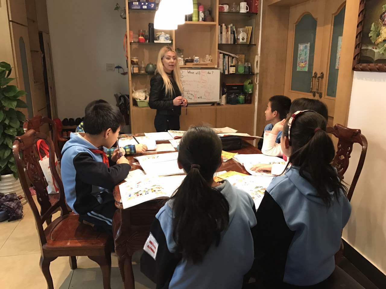 语数外三科成绩谁更重要？差生靠语文，学霸都靠数学“撑腰”