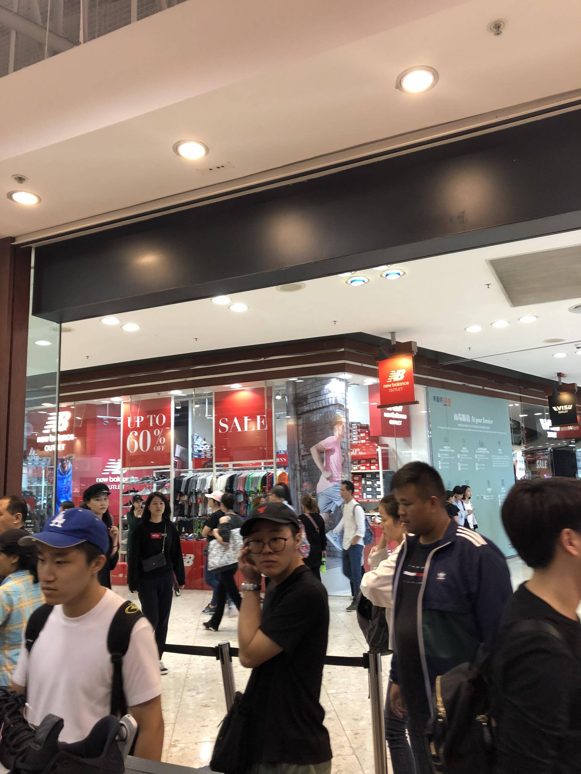 香港奢侈品品牌折扣店1-3折,香港奢侈品批发折扣店推荐