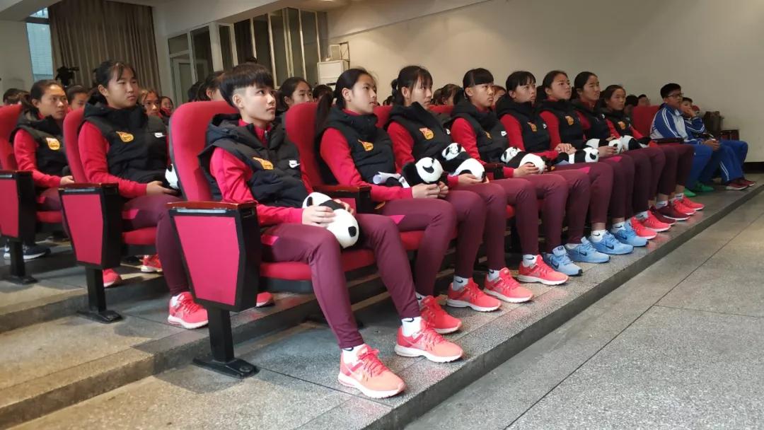 棠湖u15女足,国家u15女足