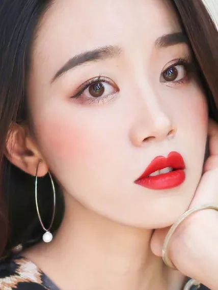 秋冬温柔显白美甲腮红,橘朵腮红哪个适合秋冬