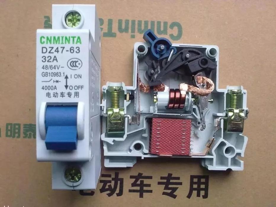 电表空开无规律跳闸,家里空开跳闸的原因怎么解决