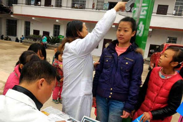 初中生身高不到1米5怎么办,初中生身高不高