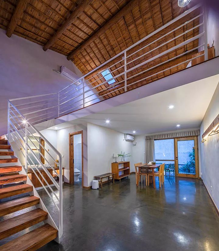 杭州大叔包下一座山谷造民宿,杭州高山樱花民宿