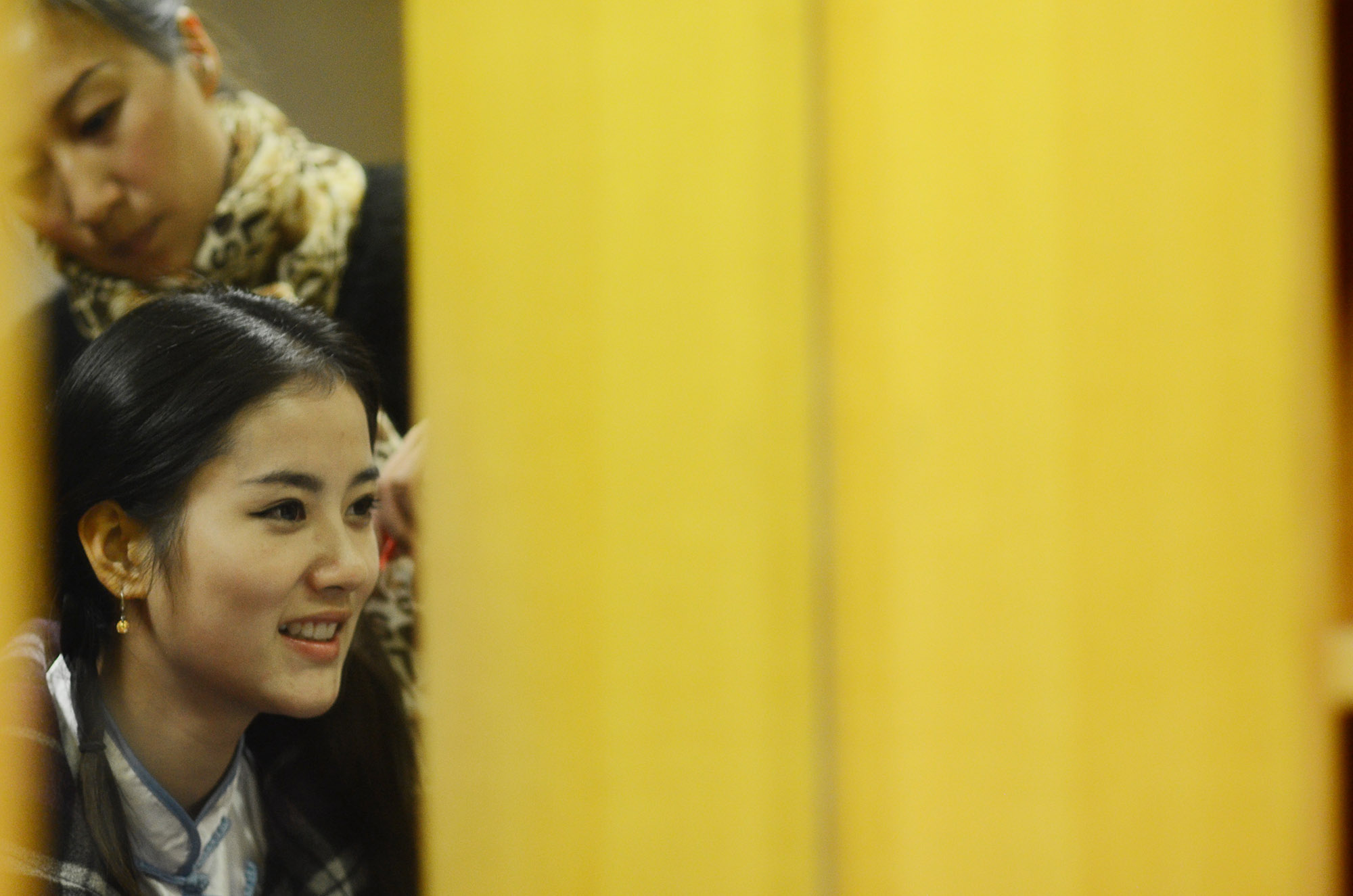 尼康d7000拍摄画面暗怎么调亮,尼康d7000和d700画质对比