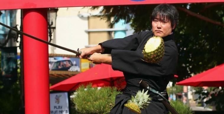 都用日本刀的杀人术,居合术与剑道有何不同?座头市:唯快不破