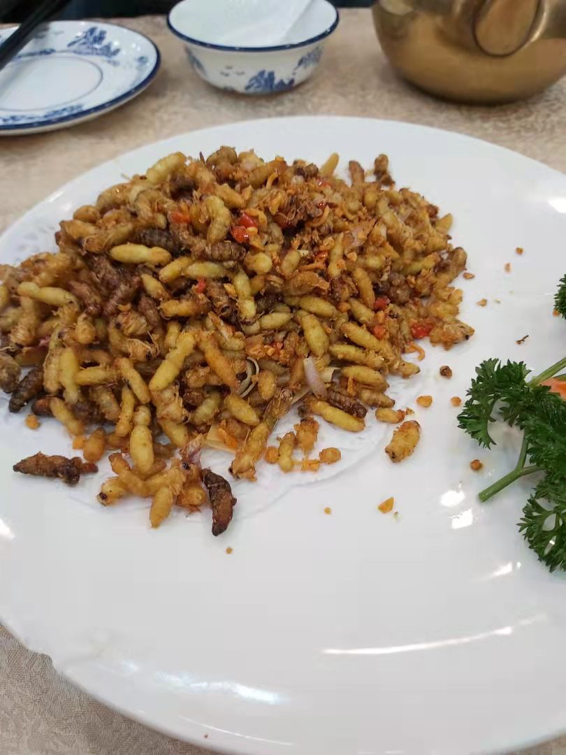 大隐隐于市。在最繁忙的国际大都市，观澜山水田园，别有情趣