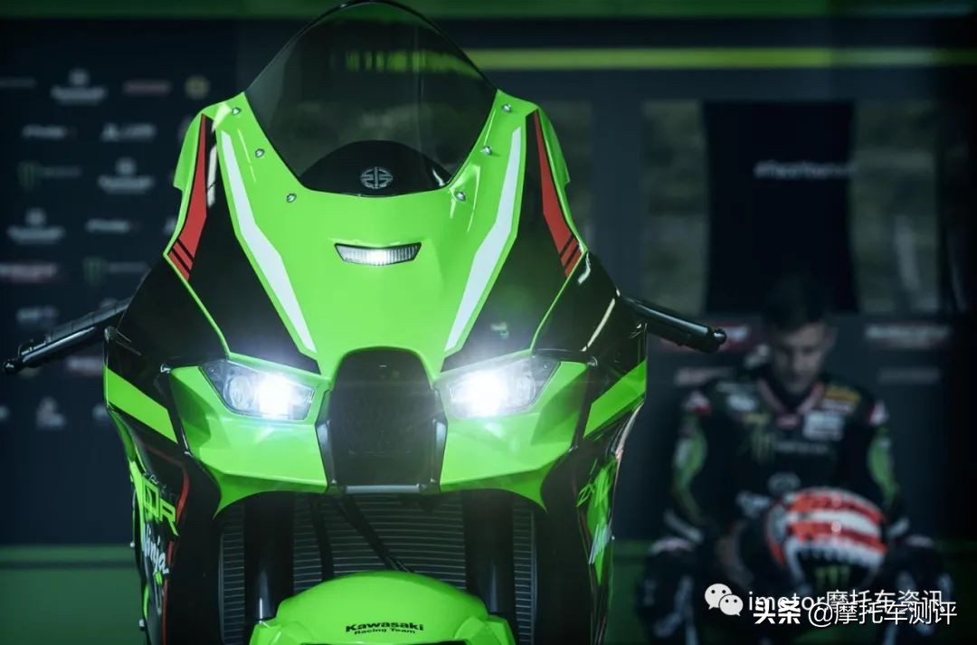 川崎新款zx10rr现身赛道测试,北京摩展川崎新车