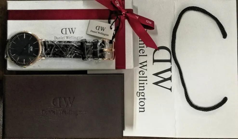 广东2人发了几条朋友圈被判赔80万 (学生发朋友圈共判赔80万)