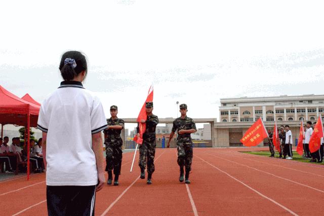 石狮八中什么时候军训,石狮八中军训最新视频
