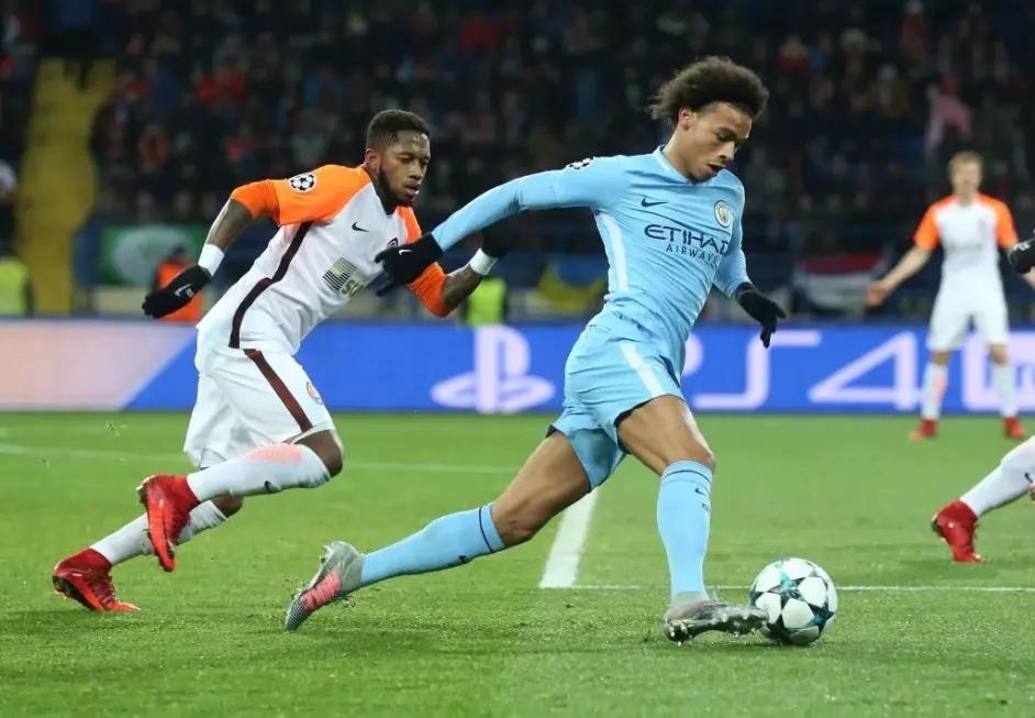 足球后卫养成记,业余边后卫训练