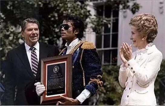 thriller是最畅销的专辑吗 (评价thriller这张专辑)